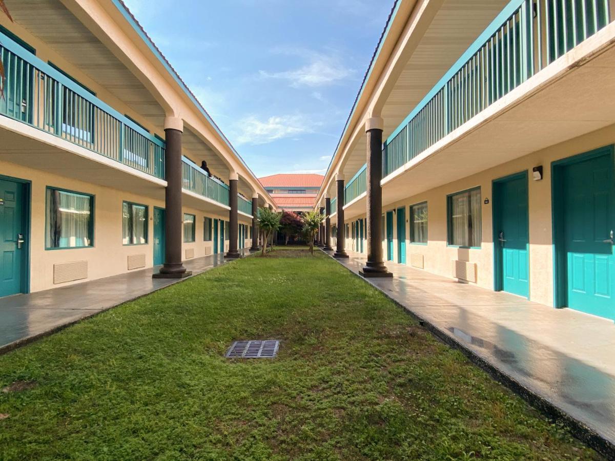 Studio 6 Savannah, GA- Gateway&I-95 Georgetown Bagian luar foto